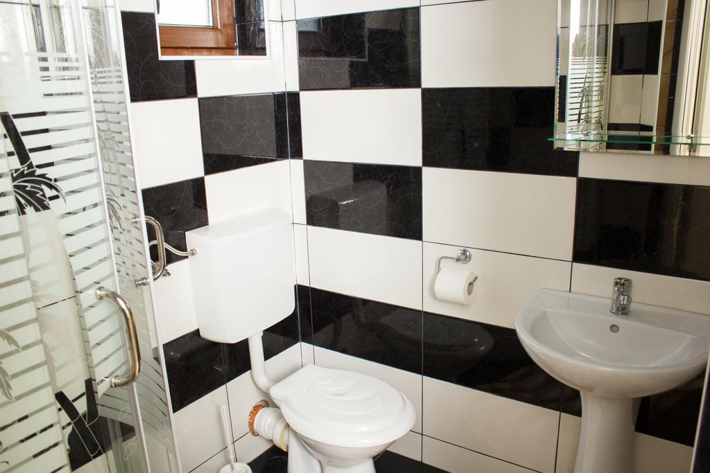 Pensiunea Viki Tău Bistra Kamer foto