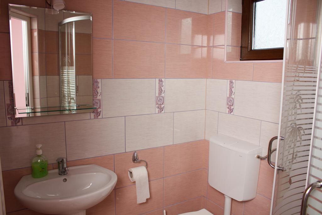 Pensiunea Viki Tău Bistra Kamer foto
